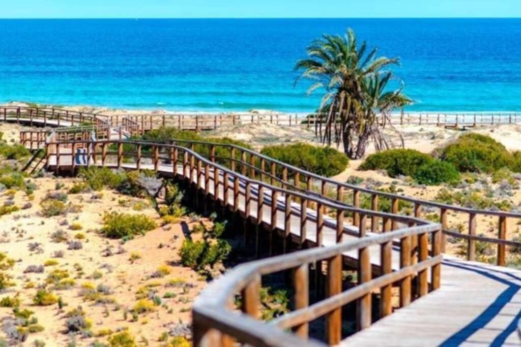 Apartamento muy cerca del mar. Arenales del Sol Exterior foto